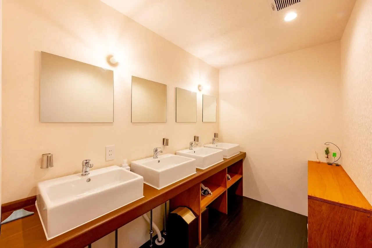 Plat Hostel Keikyu Asakusa Karin Tokyo Hotel